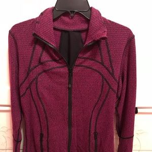 lululemon jacket.barely worn good condition
